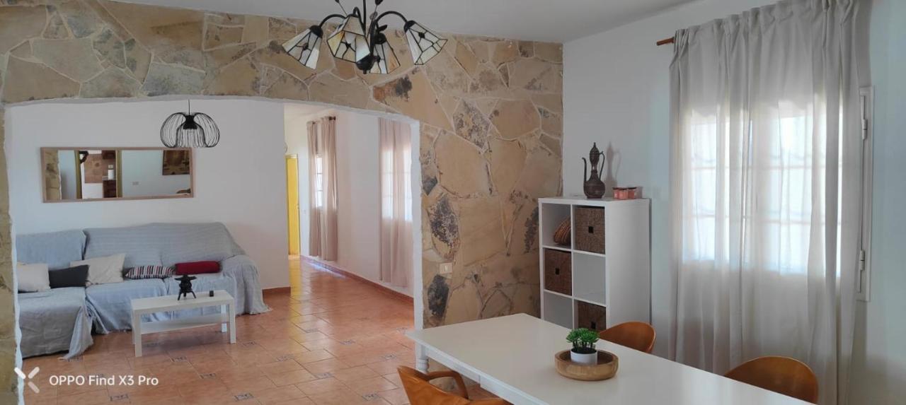 4 Family Home With Pool, Fuerteventura-Gran Tarajal Juan Gopar Dış mekan fotoğraf